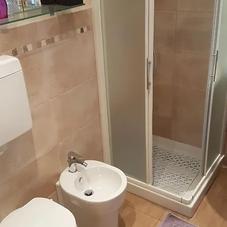 Alojamento de Acomodação e Pequeno-almoço B&B Alassio